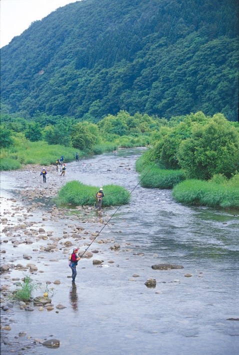 白神山地エコツーリズムのススメ 鯵ヶ沢町 川 海釣り体験